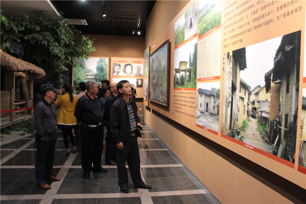 梧州市總工會(huì)開(kāi)展“兩學(xué)一做”及廉政教育學(xué)習(xí)活動(dòng)