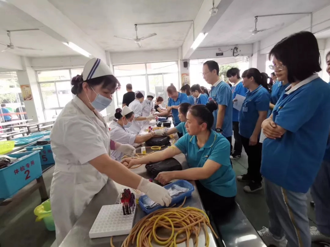 梧州市總工會開展為職工（農民工）免費送健康上門體檢活動