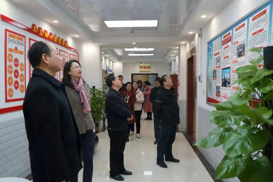 徐遠洲率隊到建行梧州分行開展調研活動