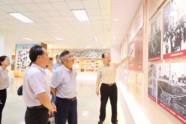 自治區(qū)總工會(huì)副主席周健到梧州市調(diào)研指導(dǎo)產(chǎn)業(yè)工人隊(duì)伍建設(shè)改革工作