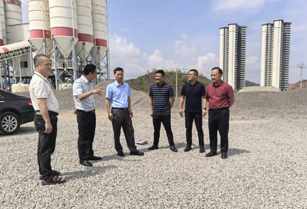 精準(zhǔn)把脈加快推進(jìn)│ 梧州市總工會(huì)赴藤縣、岑溪市指導(dǎo)縣級(jí)工人文化宮項(xiàng)目建設(shè)工作