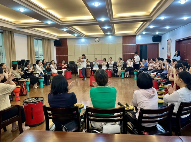 梧州市總工會女職工委員會開展“黨旗領(lǐng)航聚合力，情暖巾幗綻芳華” 主題活動