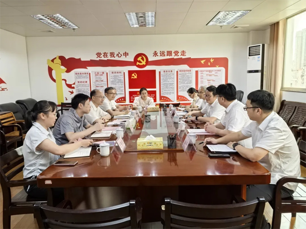 激發(fā)工會(huì)新動(dòng)能 創(chuàng)新服務(wù)促發(fā)展|梧州市總工會(huì)與南方電網(wǎng)超高壓輸電公司梧州局開(kāi)展工會(huì)工作交流