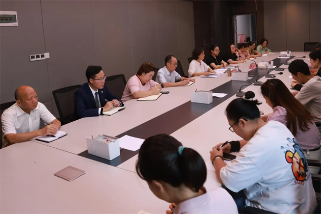 市城投集團工會傳達學(xué)習(xí)貫徹廣西工會第十四次代表大會精神