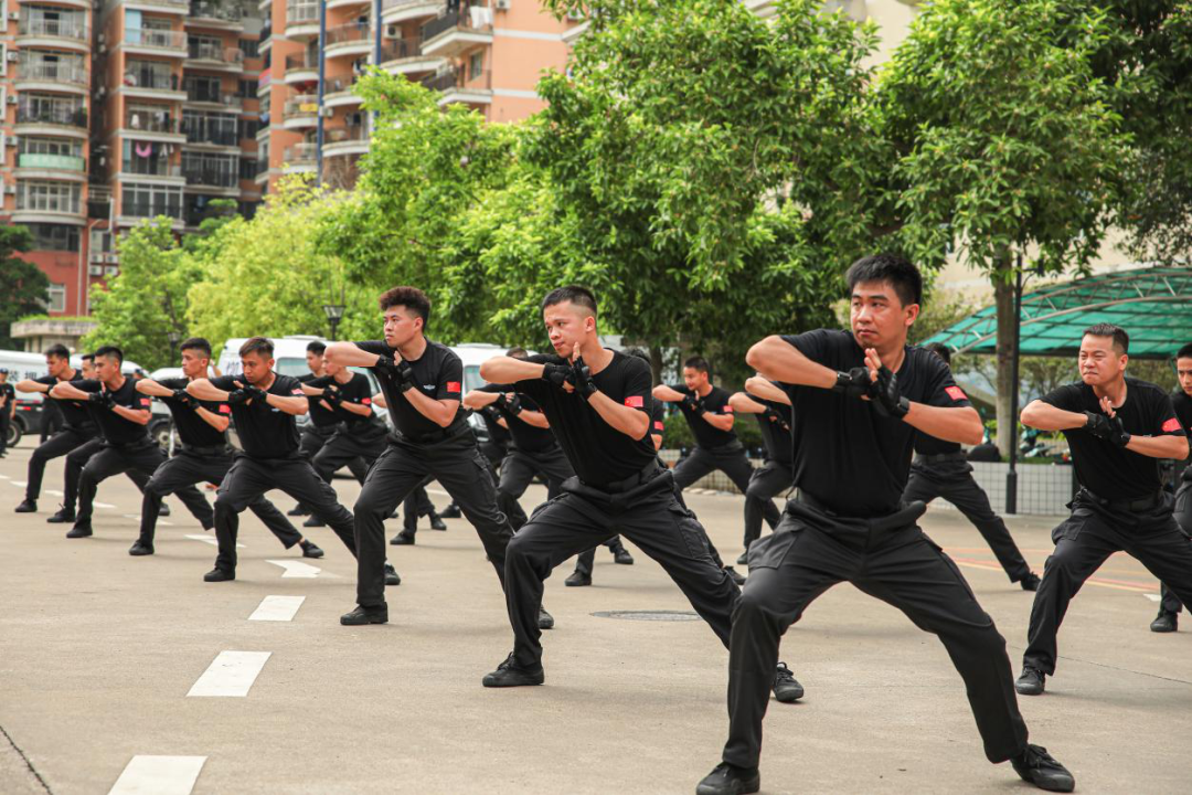 梧州鑫達公司開展“準軍事化比武才藝”表演活動