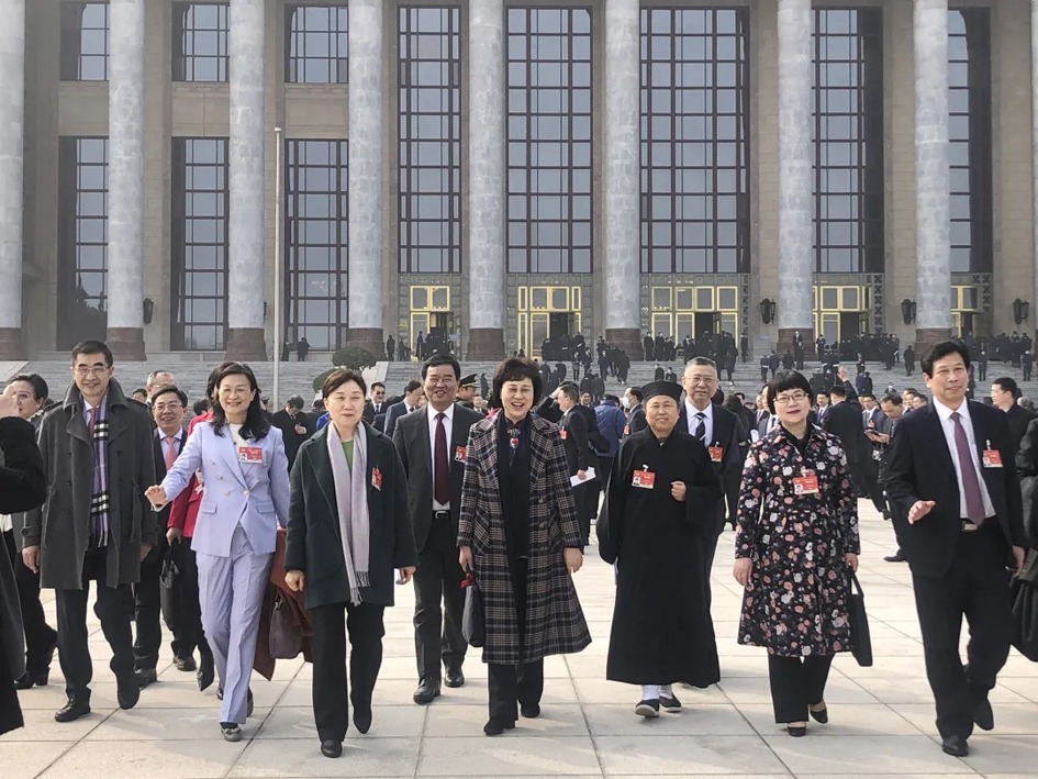 評(píng)職稱、漲工資……@技術(shù)工人，代表委員正在為你發(fā)聲！