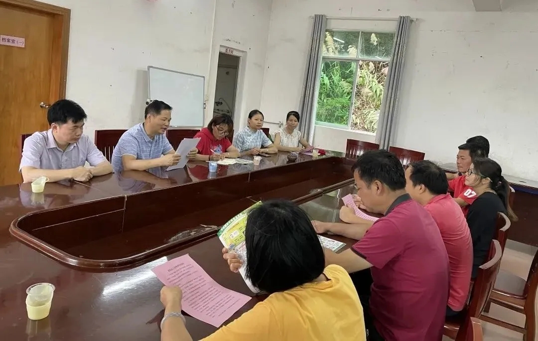 藤縣總工會進企業(yè)宣講習(xí)近平總書記考察廣西時重要講話和指示精神