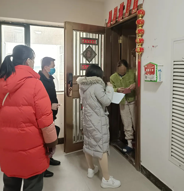 藤縣總工會參與疫情防控網(wǎng)格化排查專項行動