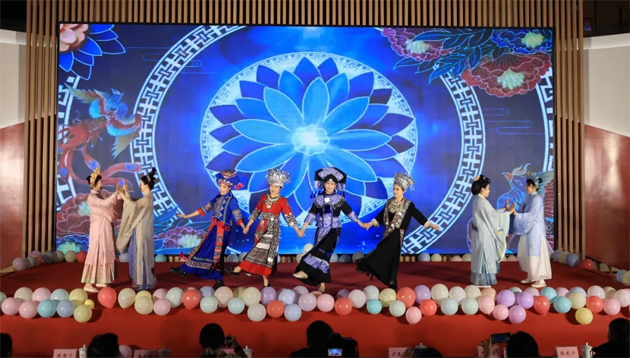 “三八”國(guó)際婦女節(jié)期間，我市各級(jí)工會(huì)舉辦系列慶?；顒?dòng)