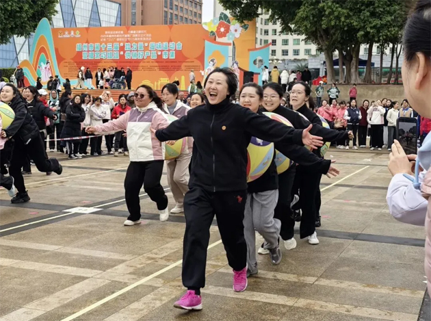 巾幗玫瑰展風(fēng)采 勇創(chuàng)佳績(jī)慶“三八”丨市總工會(huì)女職工參加市十三屆“她力量”趣味運(yùn)動(dòng)會(huì)取得好成績(jī)